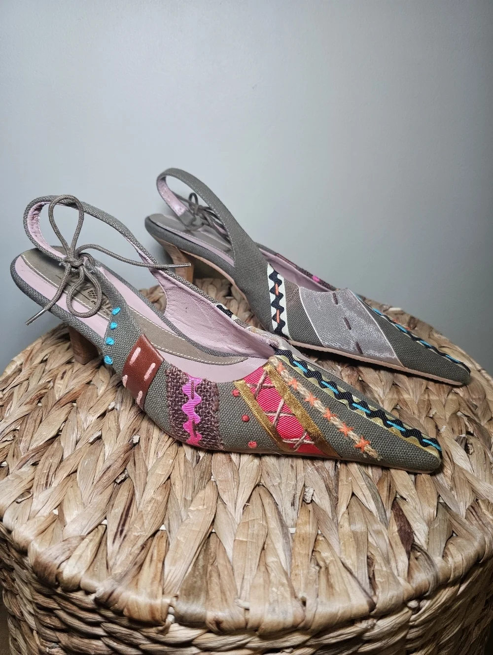 Dumond Patchwork Slingback Heels Size 8 Boho Y2K Embroidered Pointed Toe